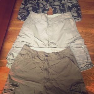 Bundle of 8 size 34 waist cargo summer shorts .